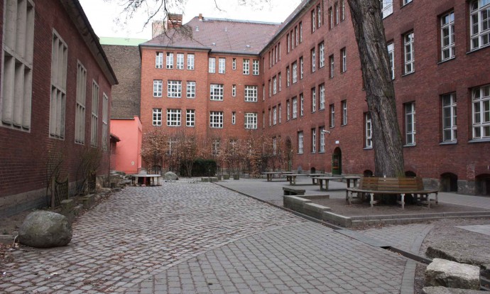 Schulhof